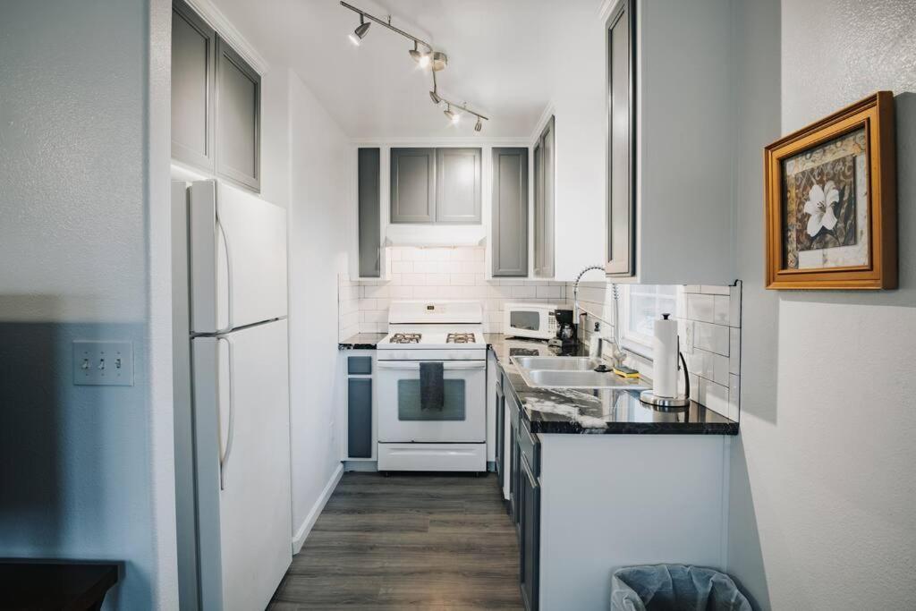 Gorgeous Upstairs Studio With Patio And Laundry Chico Buitenkant foto